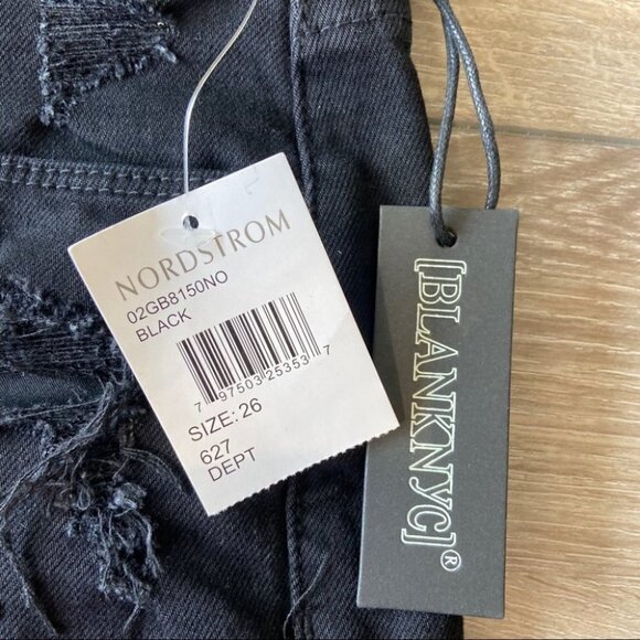NWT Blank NYC The Fulton Roll Up  Black Shorts - Picture 3 of 11